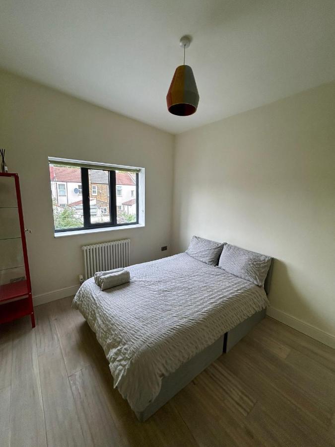 Contemporary 3 Bed House With Spacious Garden Close To Stratford & Canary Wharf London Ngoại thất bức ảnh